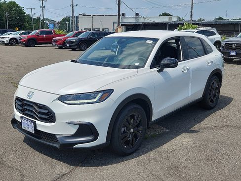 New 2026 Honda HR-V Sport image 3