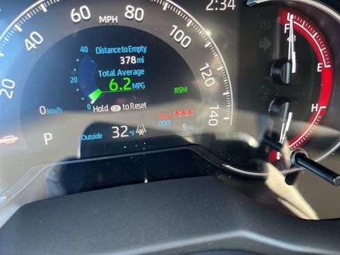 New 2025 Toyota RAV4 XLE image 17