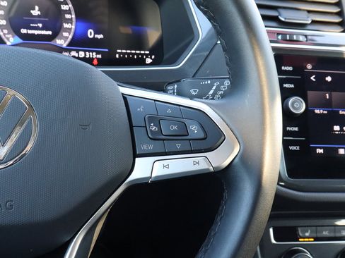 Used 2024 Volkswagen Tiguan Wolfsburg Edition image 29