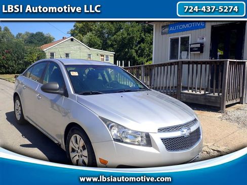 Used 2012 Chevrolet Cruze LS image 1