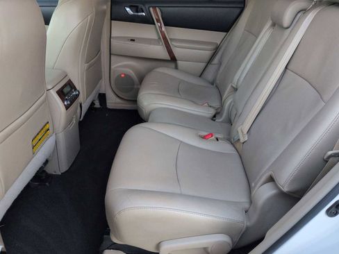 Used 2011 Toyota Highlander Limited image 21