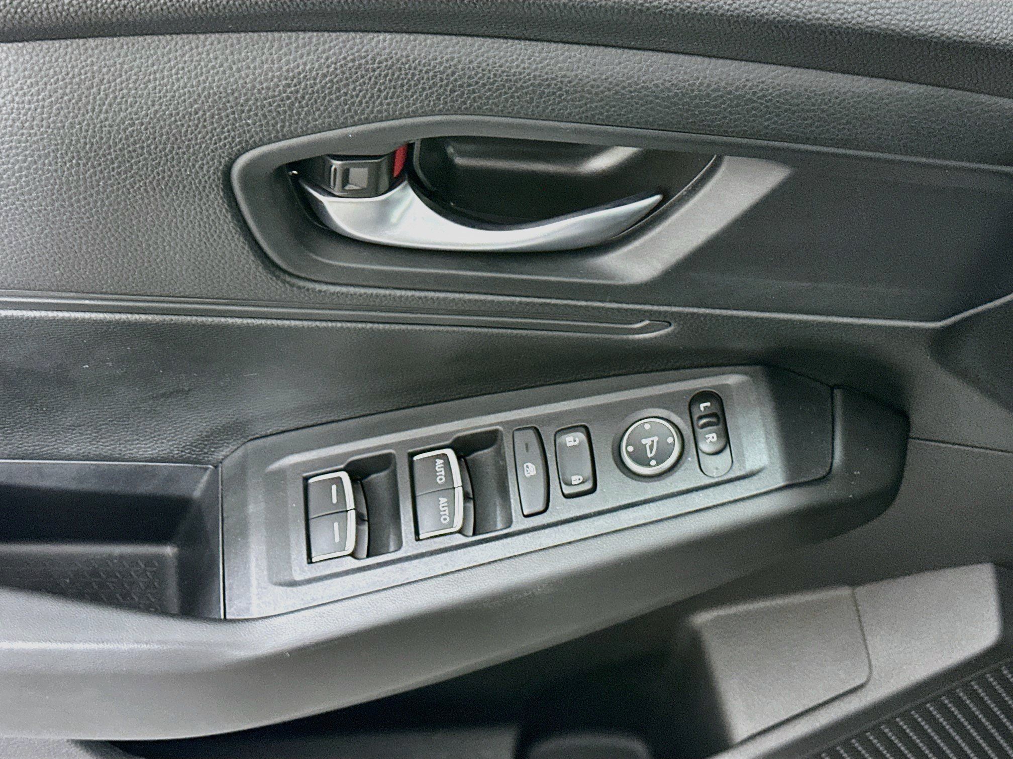 Used 2025 Honda Accord LX image 15