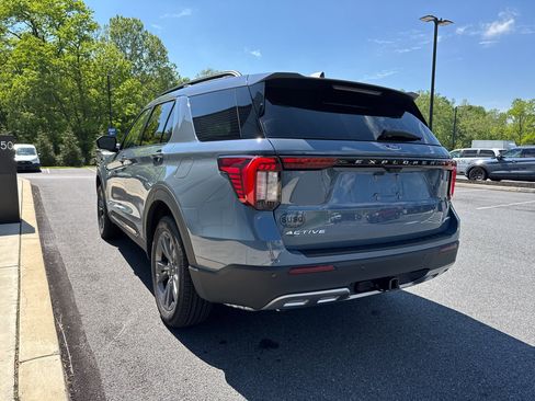 New 2026 Ford Explorer Active w/ Active Comfort Package AWD/4WD image 16