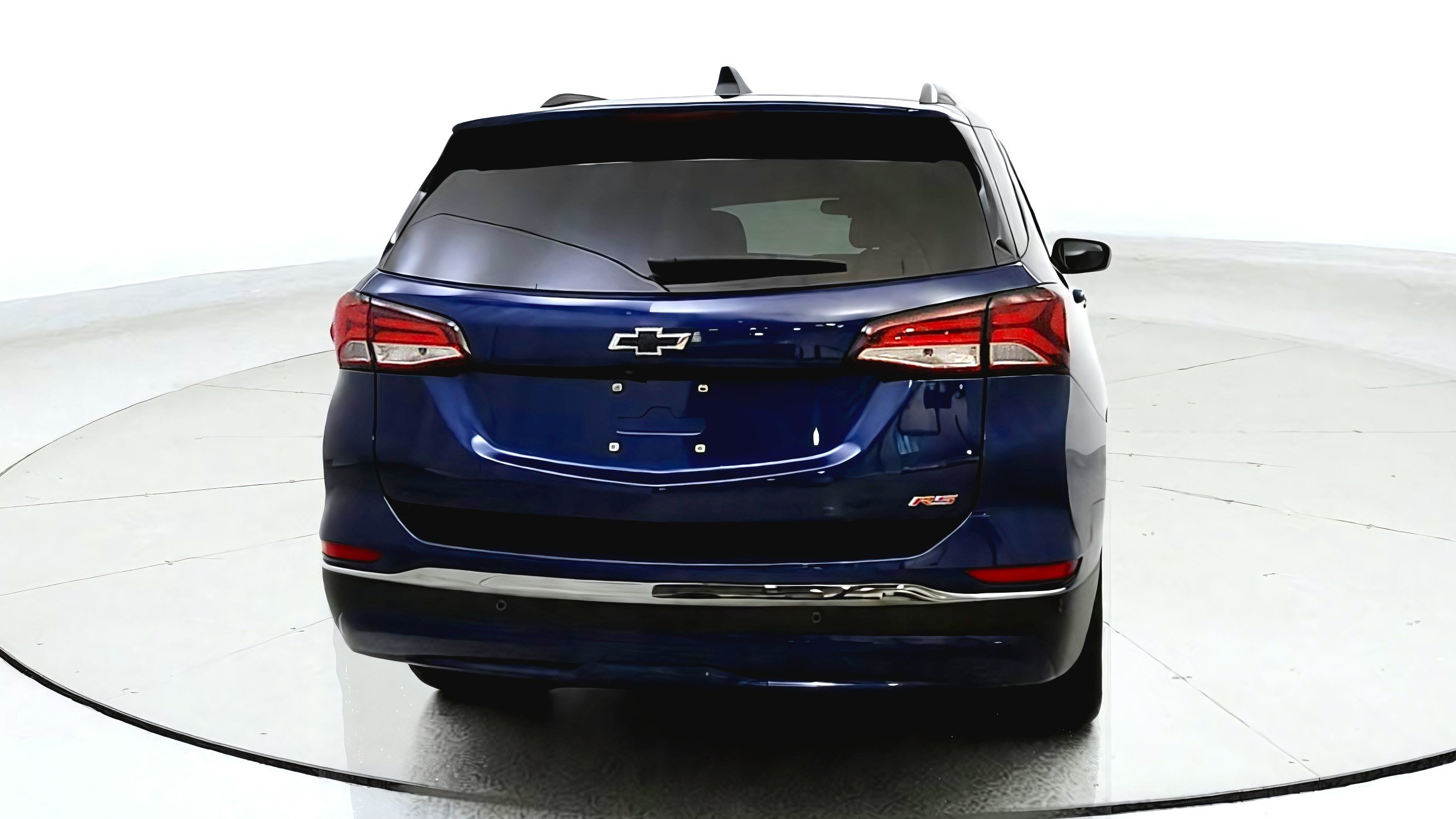 Used 2023 Chevrolet Equinox RS w/ RS Leather Package AWD/4WD image 6