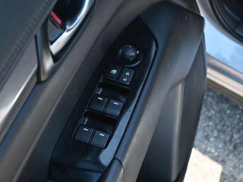 Used 2020 MAZDA CX-5 Touring FWD image 14