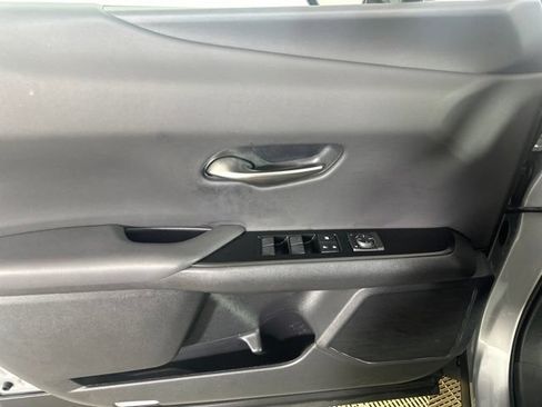 Used 2024 Lexus UX 250h AWD w/ Premium Package image 12