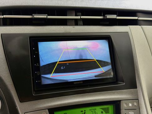 Used 2015 Toyota Prius Four FWD image 22