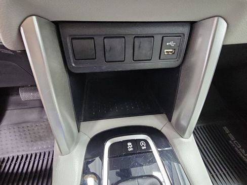 Used 2022 Toyota Corolla Cross L FWD image 19