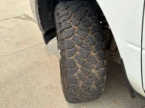 Used 2022 RAM 2500 Big Horn AWD/4WD image 36