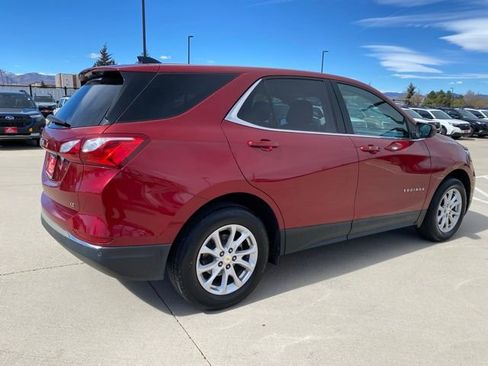 Used 2020 Chevrolet Equinox LT w/ Driver Convenience Package FWD image 5