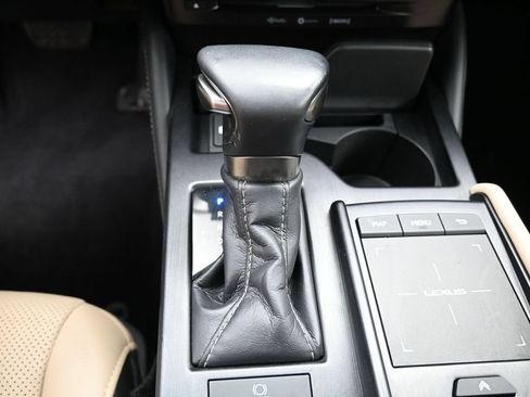 Used 2019 Lexus ES 350 w/ Premium Package FWD image 26