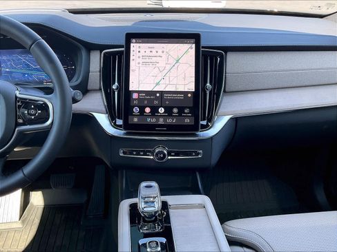 New 2026 Volvo XC90 T8 Ultra w/ Protection Package AWD/4WD image 9