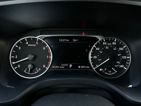 Used 2025 Nissan Rogue SV image 37