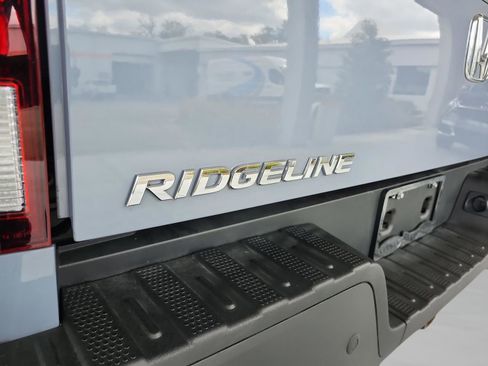Used 2023 Honda Ridgeline RTL-E image 6