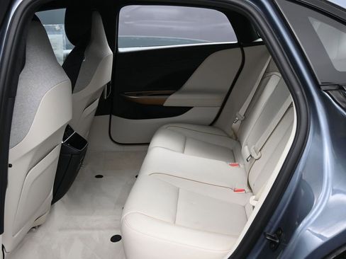 Used 2024 Lucid Air Pure image 32