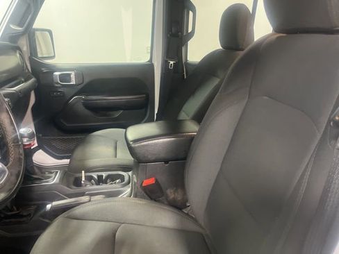 Used 2020 Jeep Gladiator Sport w/ Quick Order Package 23S image 8