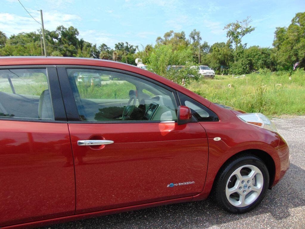Used 2012 Nissan Leaf SL FWD image 7