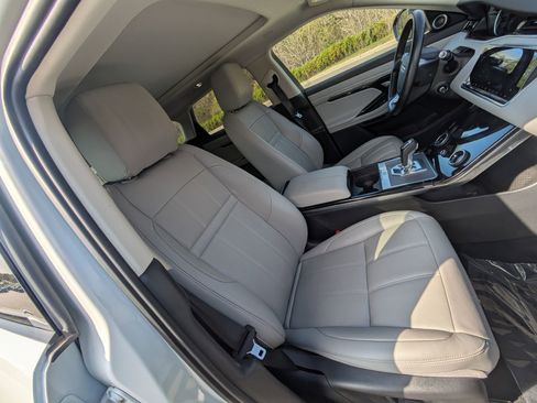 Used 2020 Land Rover Range Rover Evoque S image 30