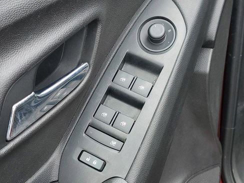 Used 2017 Chevrolet Trax LT w/ LT Convenience Package FWD image 22