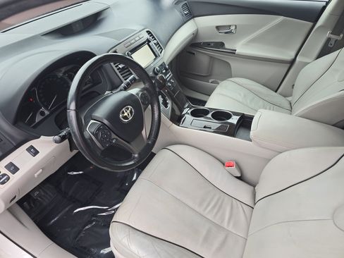 Used 2013 Toyota Venza XLE w/ XLE Premium Pkg FWD image 16