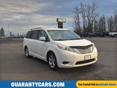 Used 2016 Toyota Sienna LE