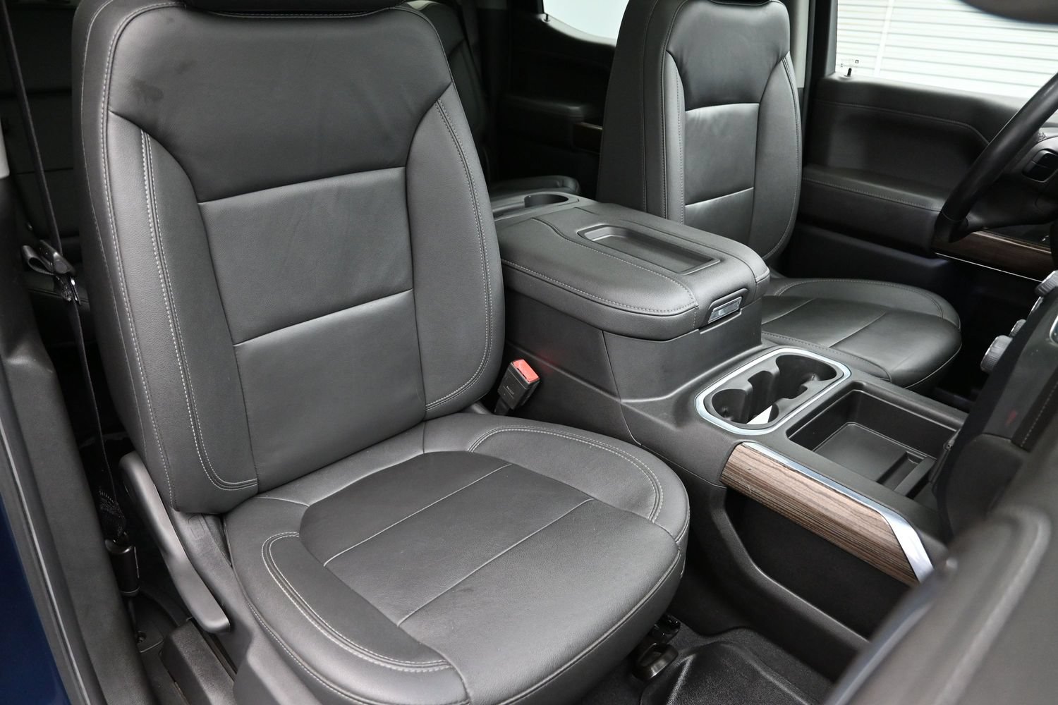 Used 2022 Chevrolet Silverado 1500 LT Trail Boss w/ Convenience Package II AWD/4WD image 42
