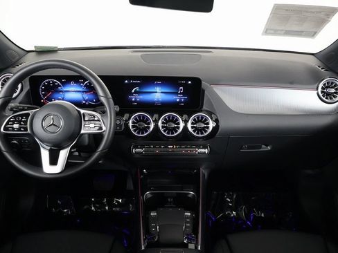 Certified 2023 Mercedes-Benz GLA 250 image 8