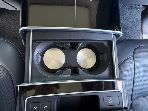 Used 2018 Land Rover Range Rover Autobiography image 29