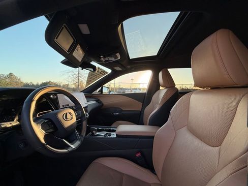 Certified 2025 Lexus RX 350 Premium Plus image 34