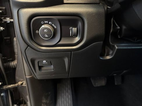Used 2026 RAM 1500 Classic Warlock AWD/4WD image 14