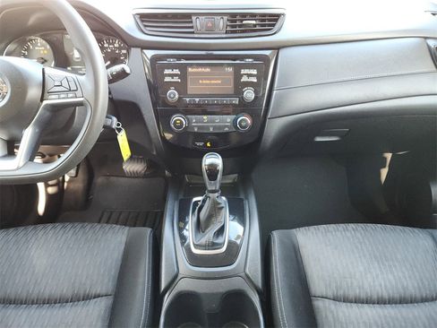 Used 2017 Nissan Rogue S w/ S Appearance Package image 13