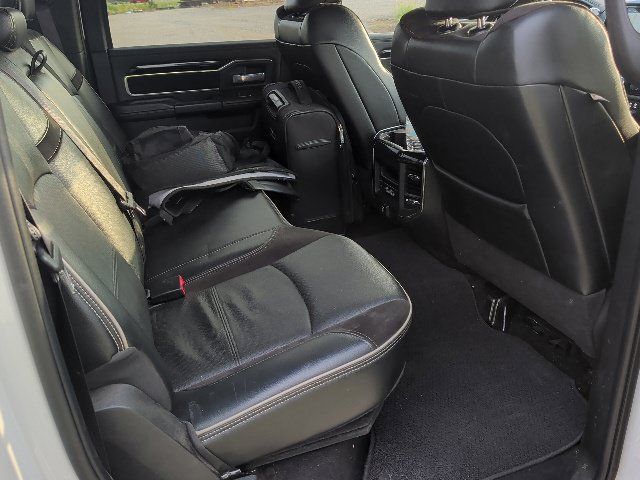 Used 2022 RAM 3500 Laramie AWD/4WD image 11