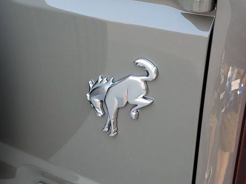 New 2025 Ford Bronco 4-Door image 32