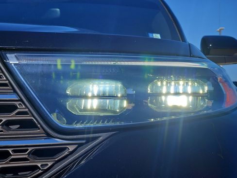 Used 2023 Ford Explorer King Ranch w/ Technology Package image 11