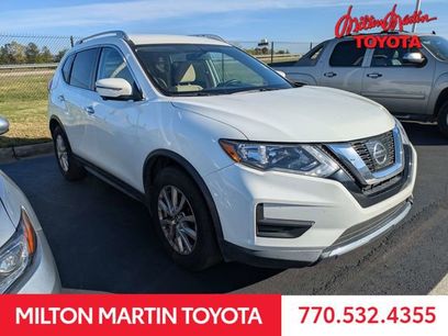 Used 2017 Nissan Rogue SV w/ SV Premium Package