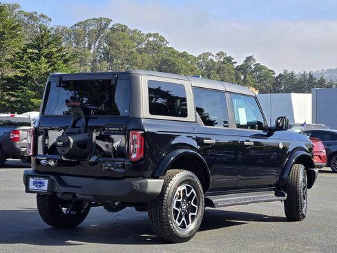 New 2026 Ford Bronco Outer Banks AWD/4WD image 14