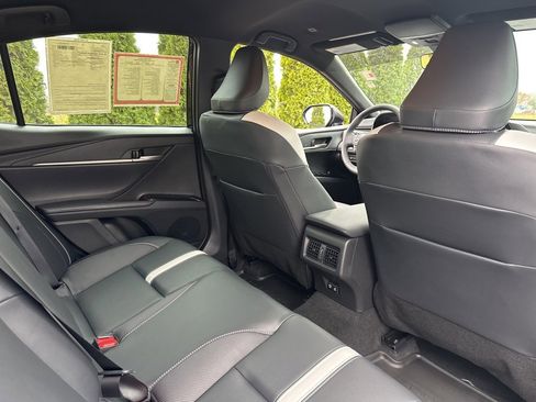 Certified 2025 Toyota Camry SE w/ Convenience Package image 37