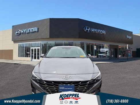 Certified 2023 Hyundai Elantra Limited w/ Cargo Package FWD image 2
