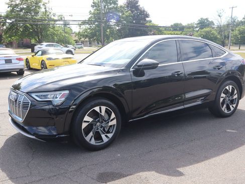 Used 2020 Audi e-tron Premium Plus AWD/4WD image 2