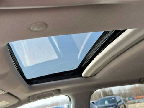 Used 2023 Honda CR-V EX image 10