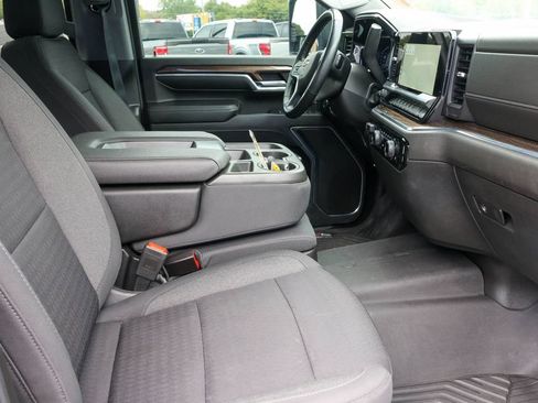 Used 2024 Chevrolet Silverado 2500 LT AWD/4WD image 15