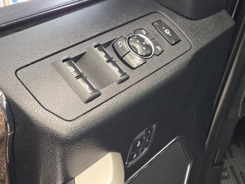 Used 2022 Ford F250 XLT w/ Black Appearance Package image 20