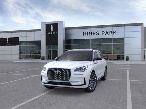 New 2026 Lincoln Corsair Grand Touring image 2