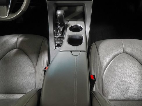 Used 2019 Toyota Avalon Limited w/ Protection Package FWD image 33