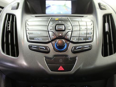 Used 2016 Ford Transit Connect XL image 12