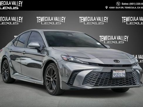 Used 2025 Toyota Camry SE w/ Multimedia Upgrade Package FWD image 1