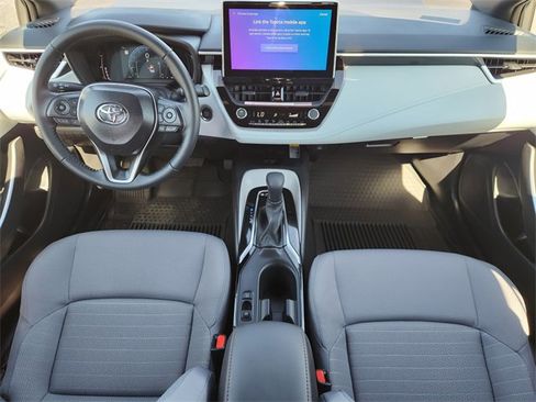 Used 2025 Toyota Corolla SE image 20