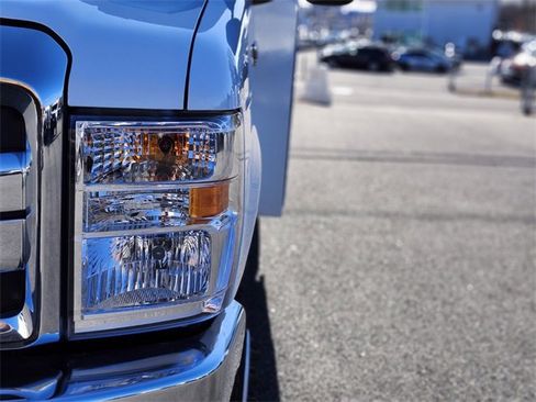 New 2026 Ford E-350 and Econoline 350 Super Duty w/ Power Equipment Group image 9