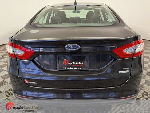 Used 2013 Ford Fusion SE FWD image 6