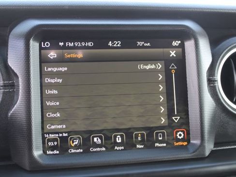 Used 2023 Jeep Wrangler Unlimited Sahara image 34